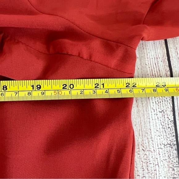 EXPRESS Open Neck Top Small - Picture 5 of 6